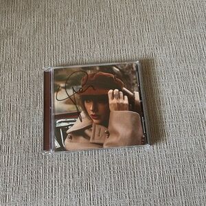 Signed Taylor Swift Red CD (Taylor's Version)!
